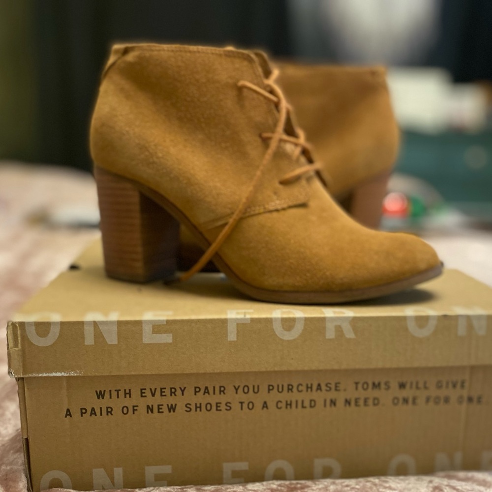 TOMS Lunata Lace-Up ankle bootie